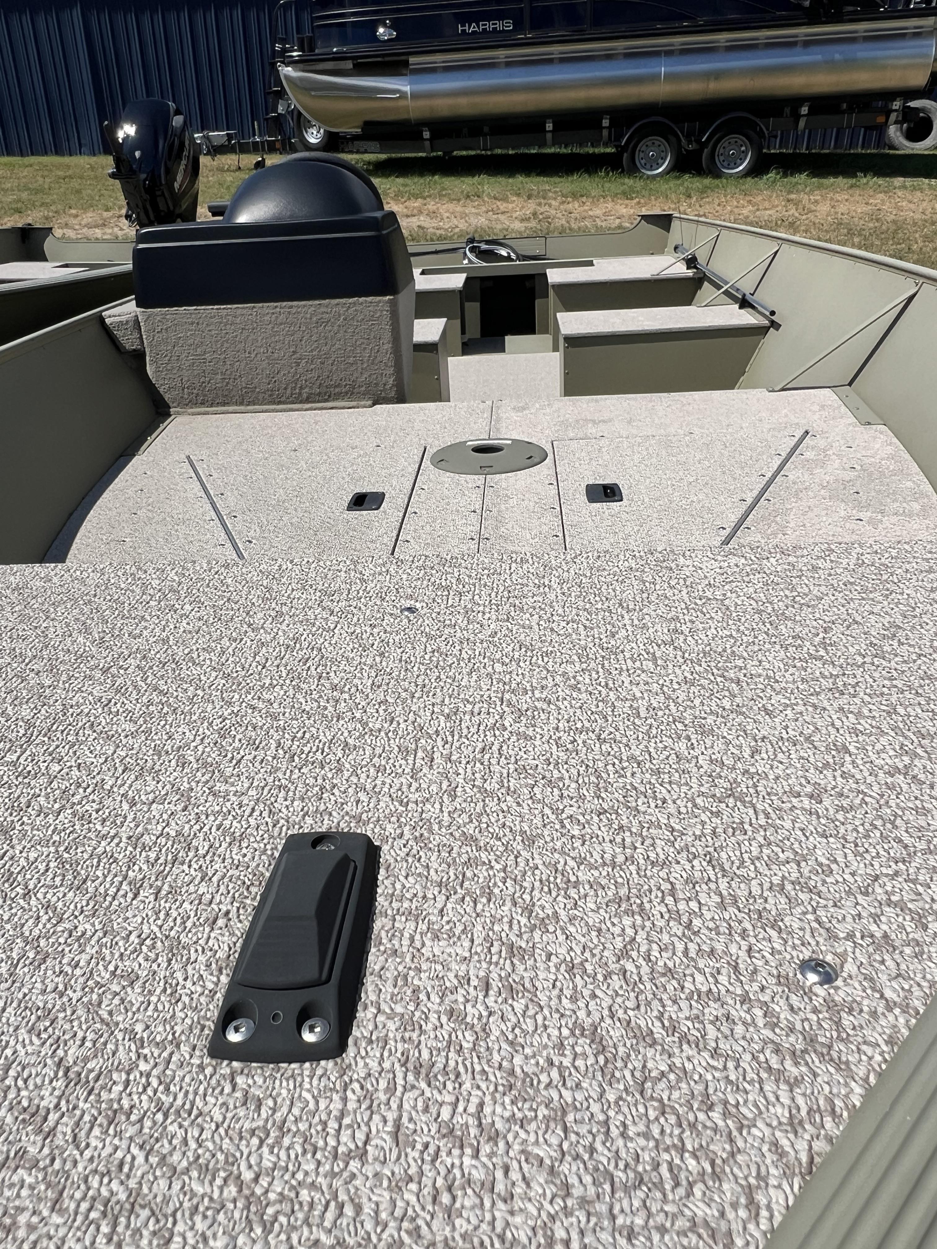 2024 Lund SSV 18 SIDE STEERING - Photo 7